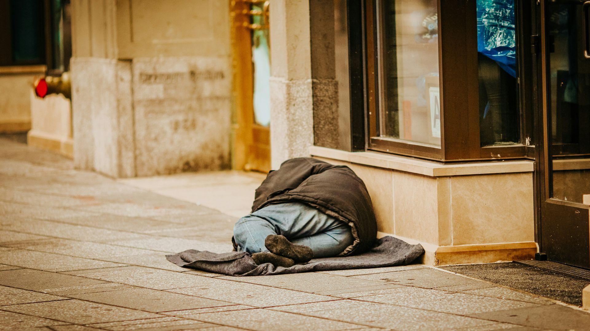 Area homeless shelters see record numbers in extreme weather