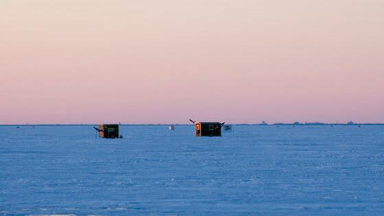 Time to take ice houses off Wisconsin lakes is nearing