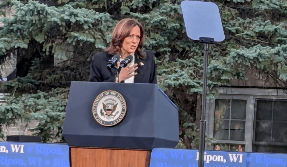 Kamala Harris makes campaign stop in Northeast Wisconsin