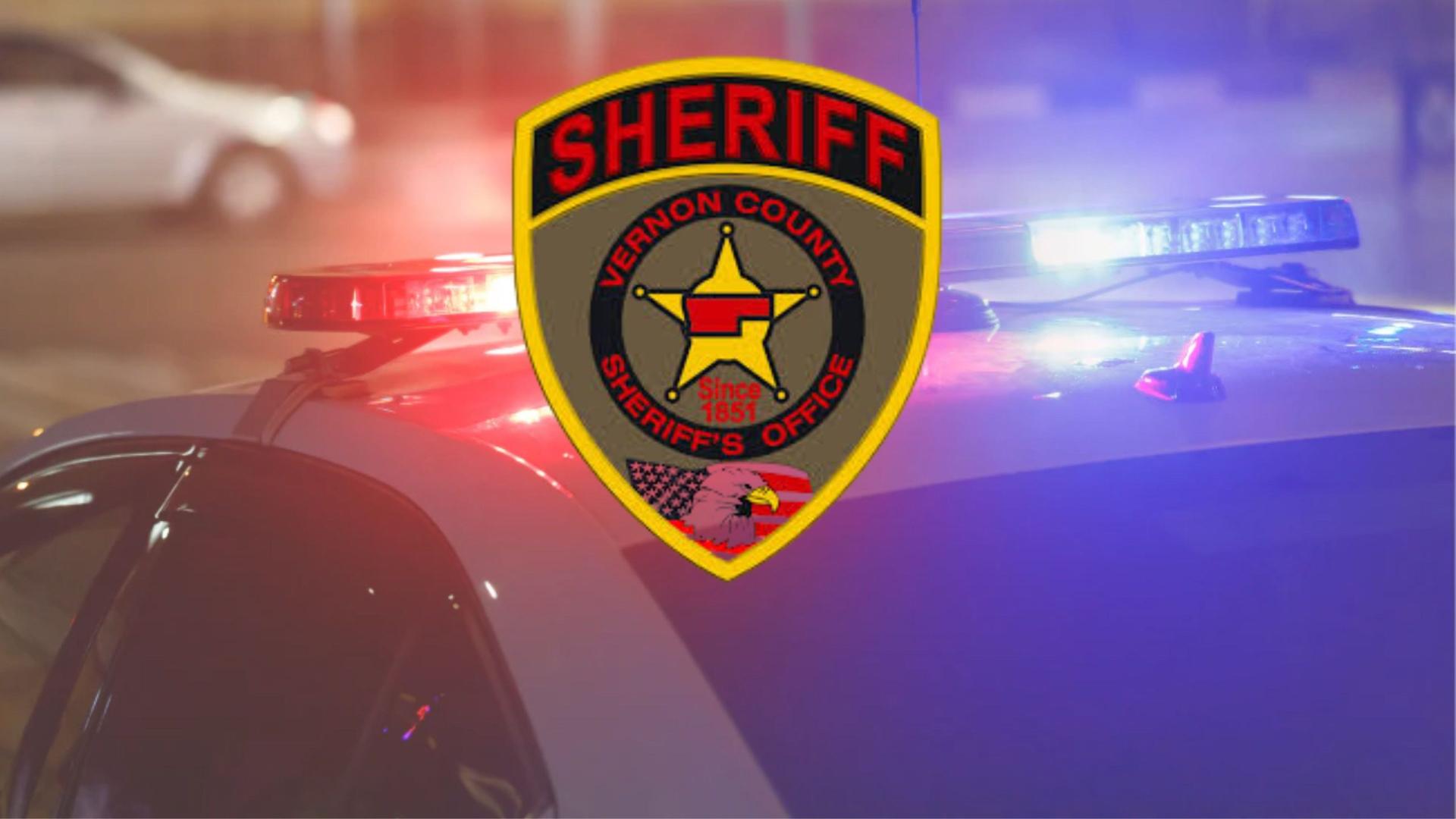 2 people injured in Vernon County crash