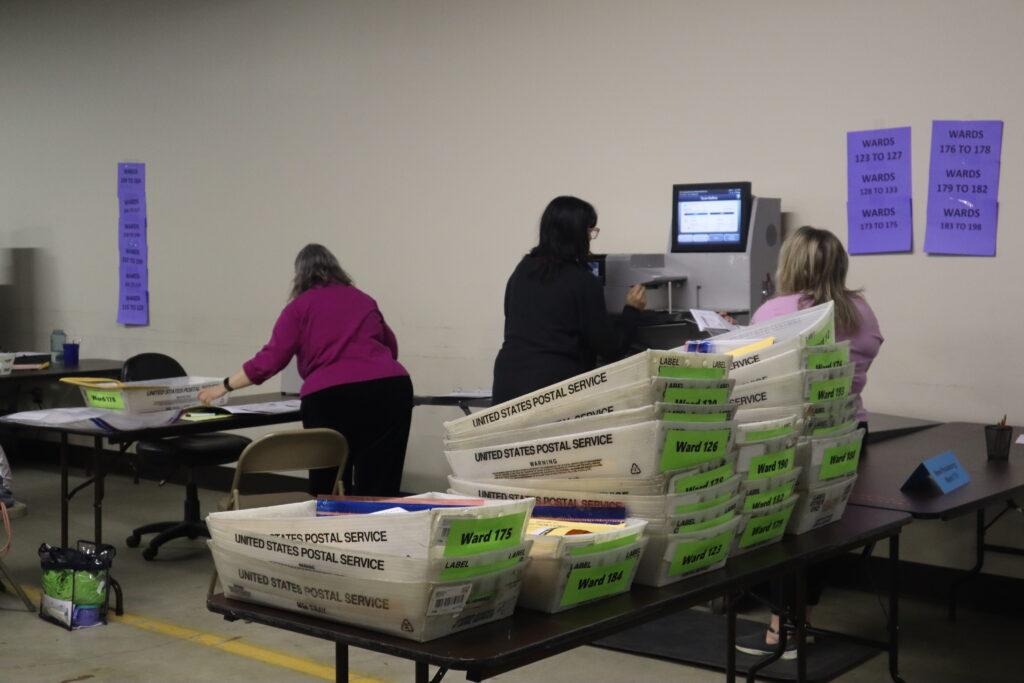 FBI agents reportedly seek to question Milwaukee elections official
