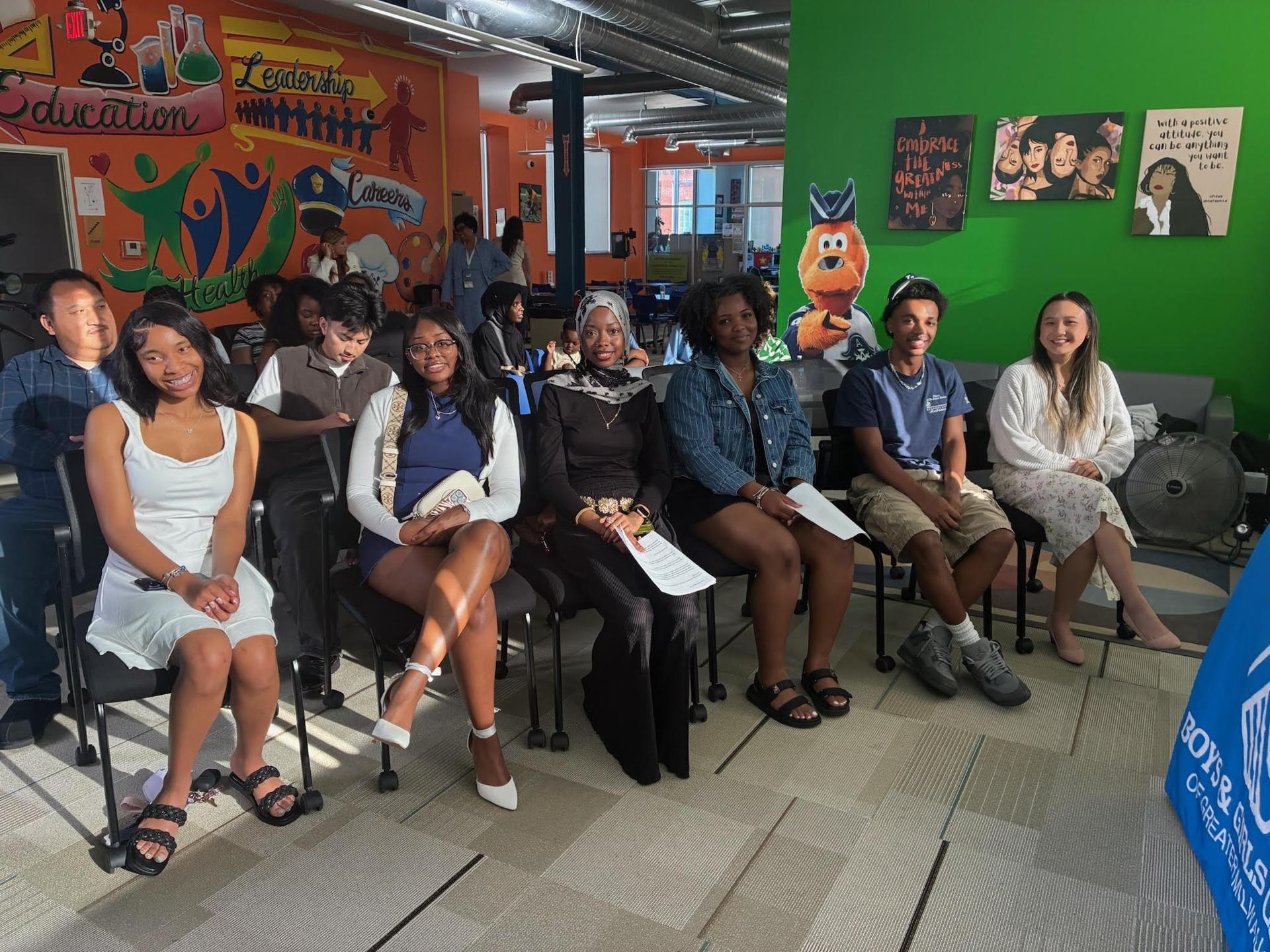 Innovative program helps Milwaukee students graduate high school with medical certification