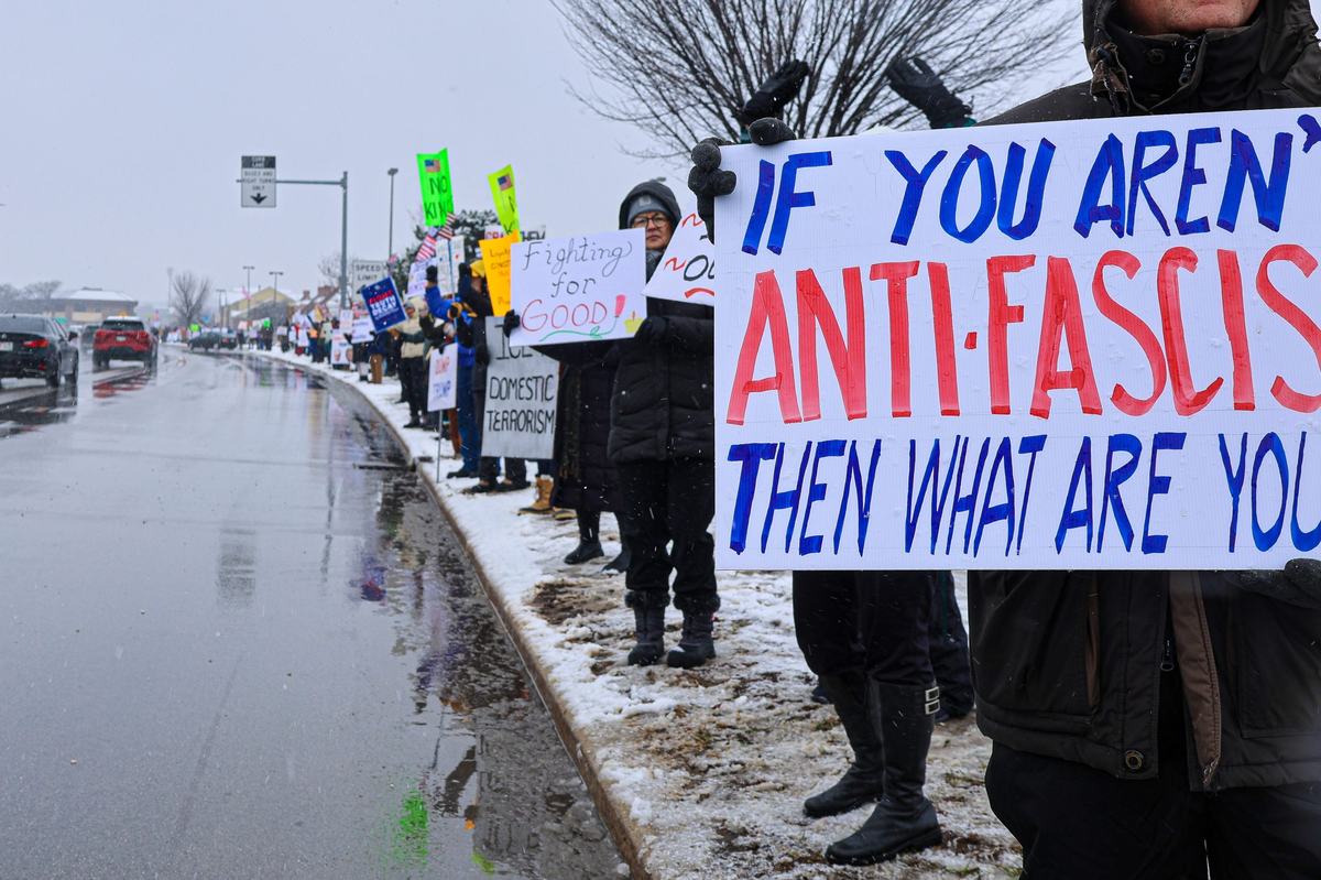 Anti ICE Protests Brookfield Greenfield Wisconsin – Civic Media – Jan 10 2026 – 26