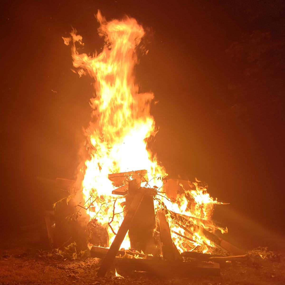 Debris-Burn