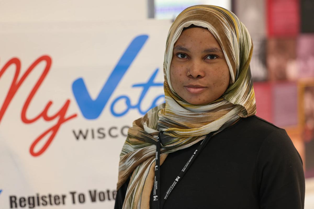 Fatuma Shale poses for a portrait. (Photo by Jonathan Aguilar / Milwaukee Neighborhood News Service / CatchLight Local)