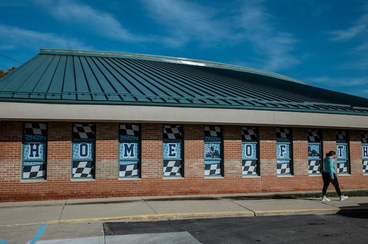 The Waterford School District used COVID relief funds and state literacy grants to align its curriculum and train all of its K-5 teachers in the science of reading in 2024-25. (Rosem Morton for Chalkbeat)