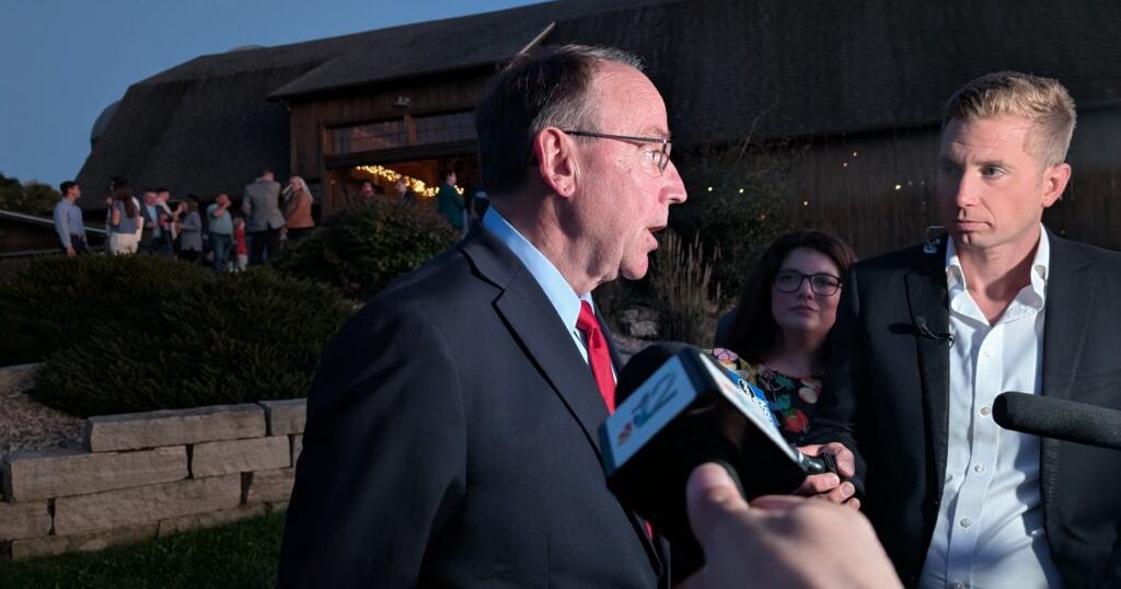 NTSB preliminary report cites pilot error as cause of Tiffany crash in Lake Wausau
