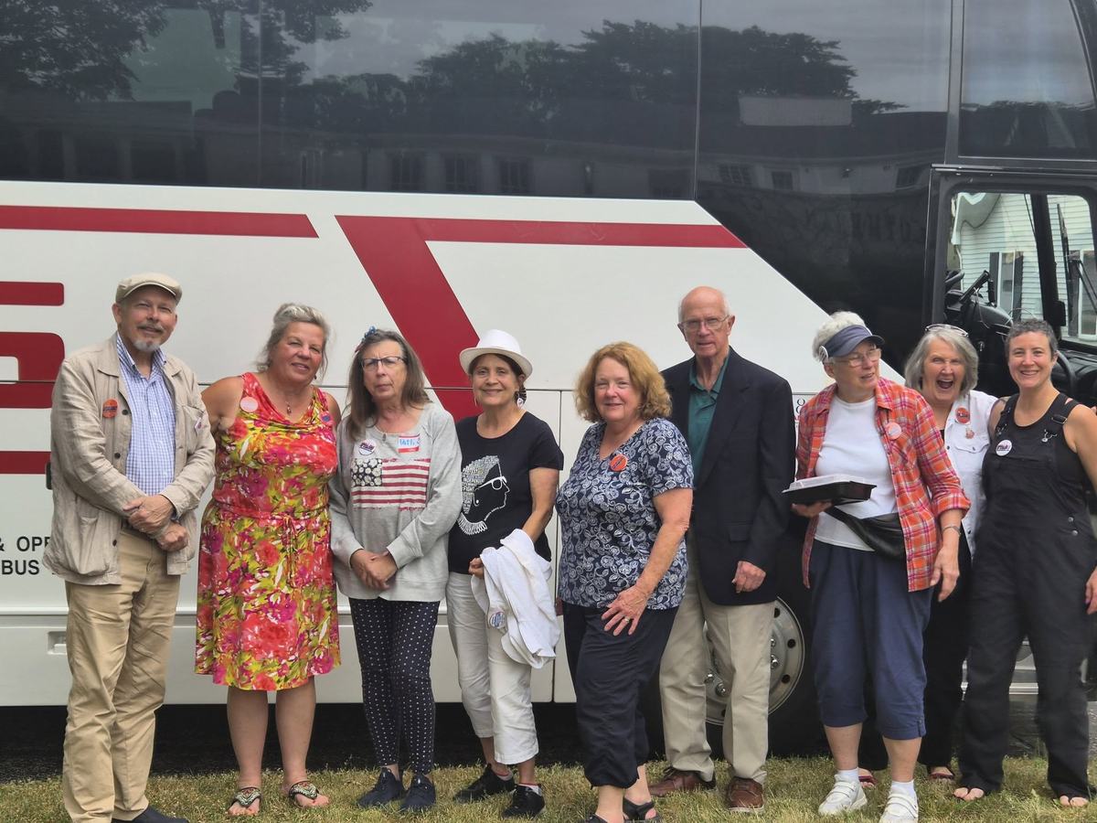 STARS South Bus departing from Fort Atkinson