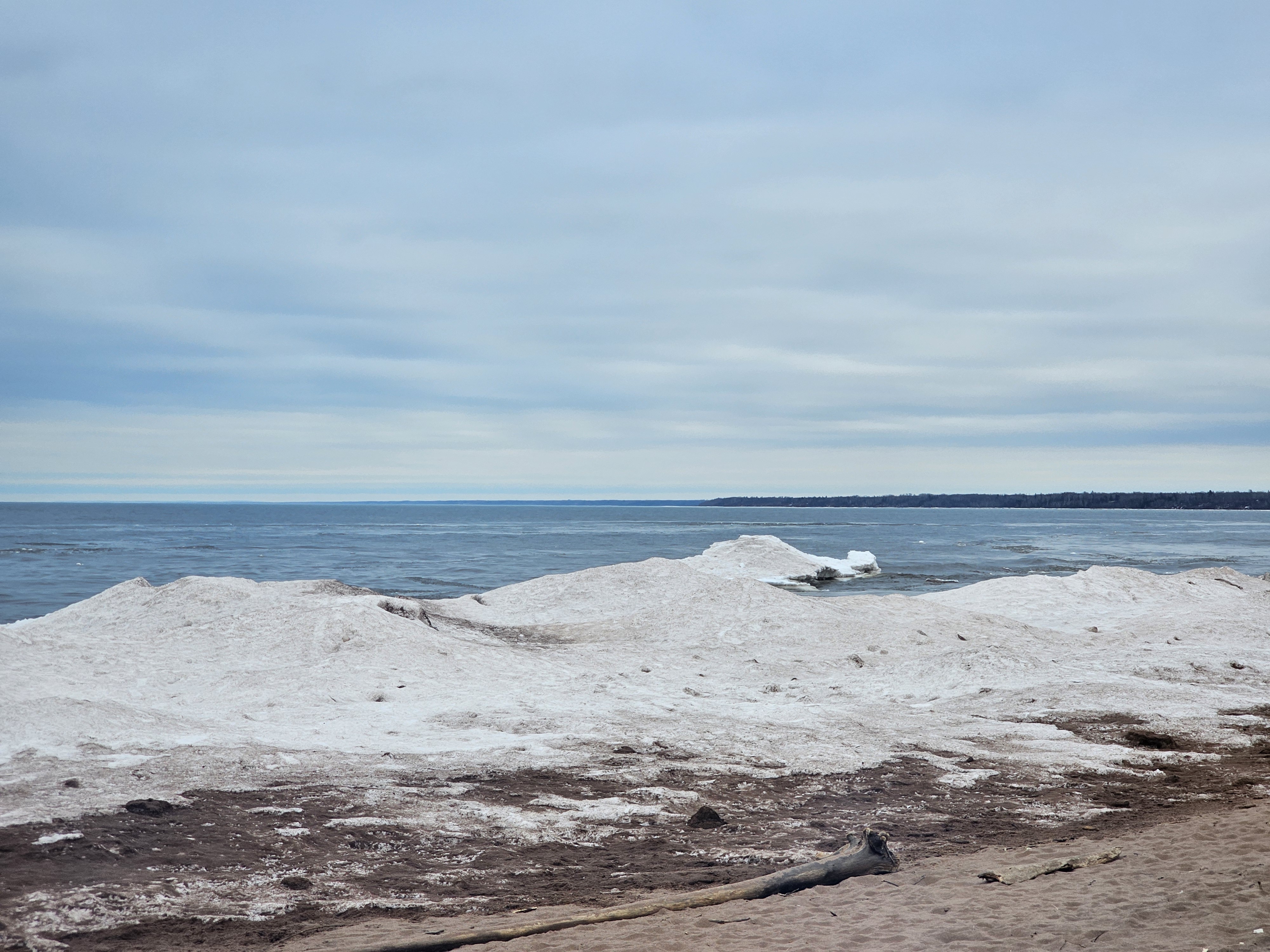 Great Lakes ice coverage melts to 2% one of lowest levels ever recorded