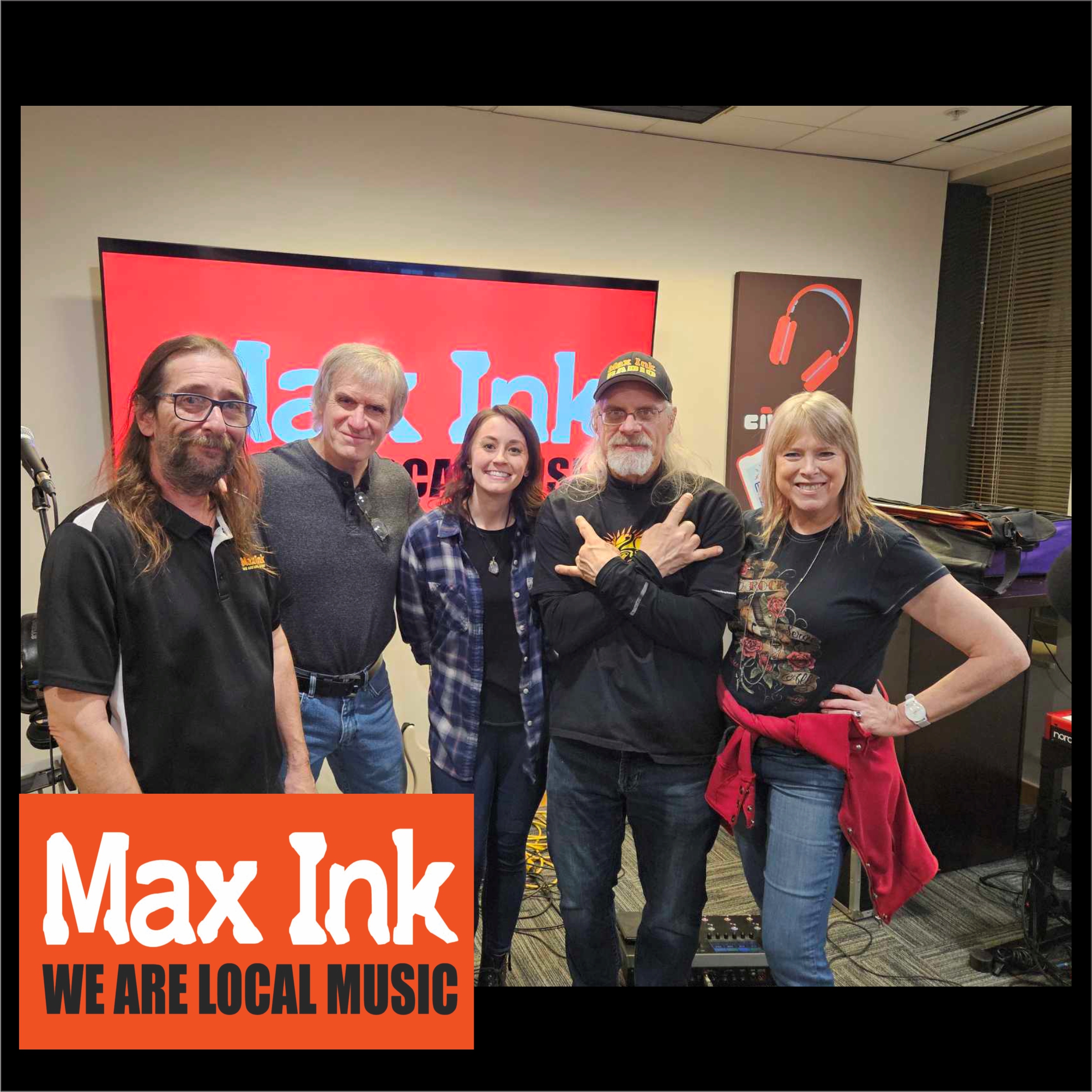 Bob Love, Steph the Zombie and eating brains on Max Ink Radio