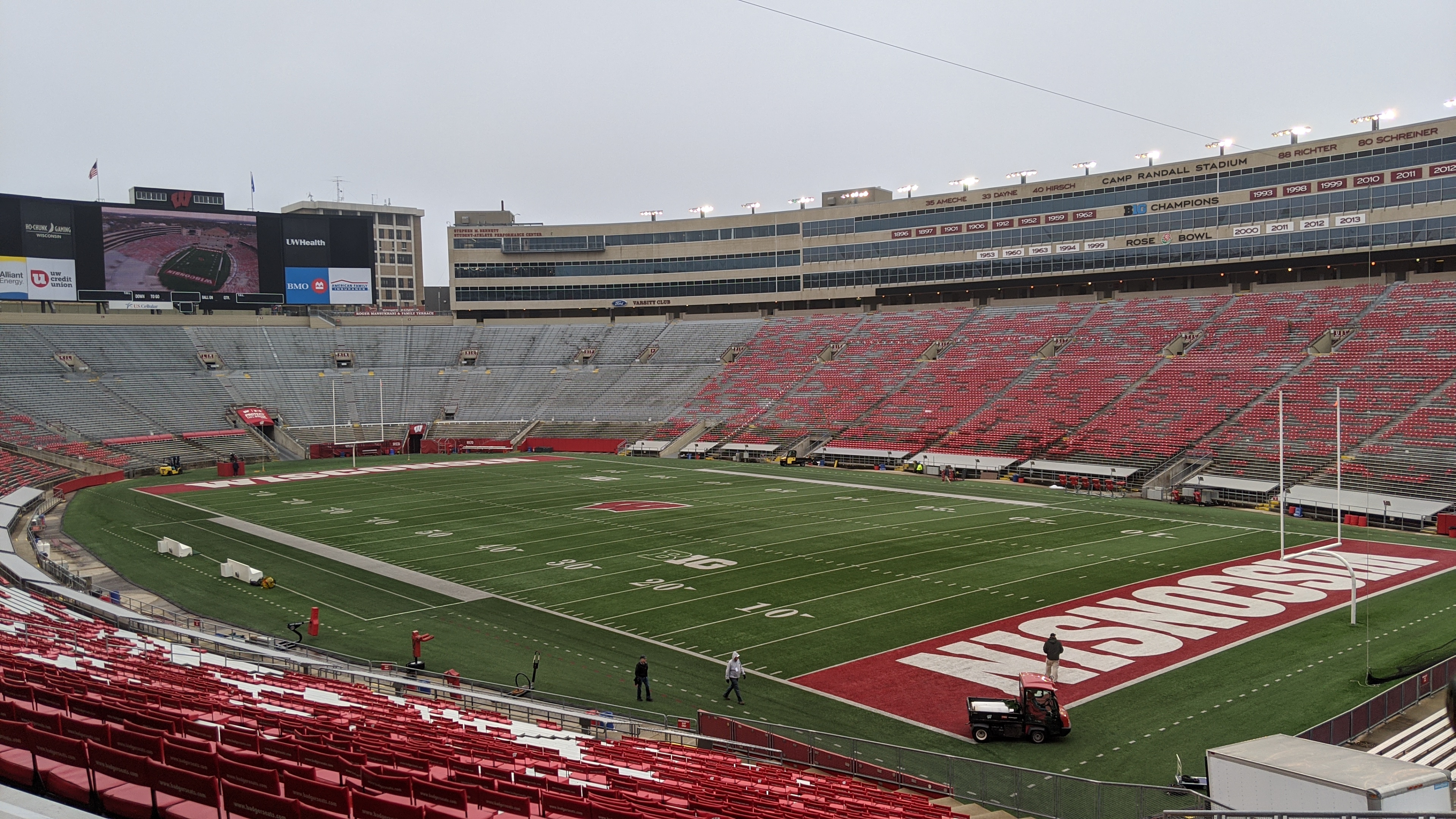 Alcohol sales for general seating to begin at Camp Randall Stadium this fall