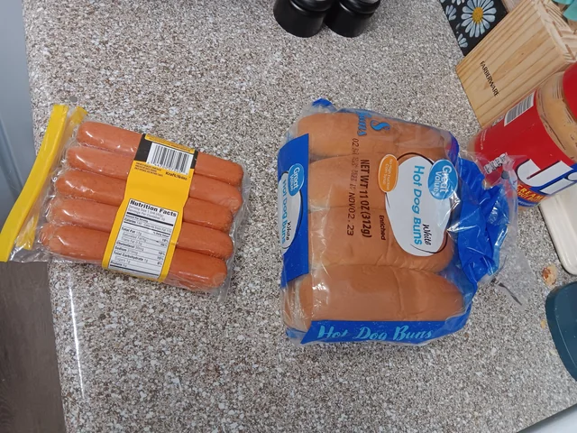 10 hot dogs, 8 buns!