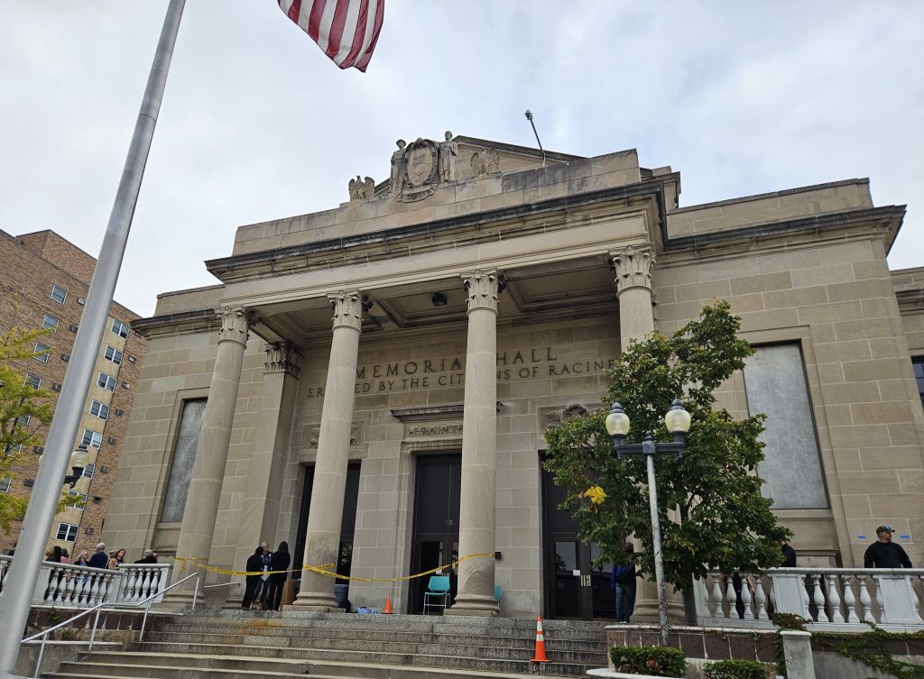 Racine Memorial Hall