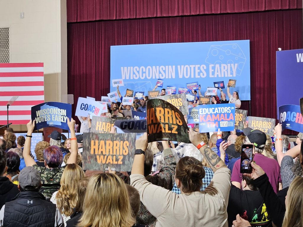 Tim Walz rally in Racine - 102224