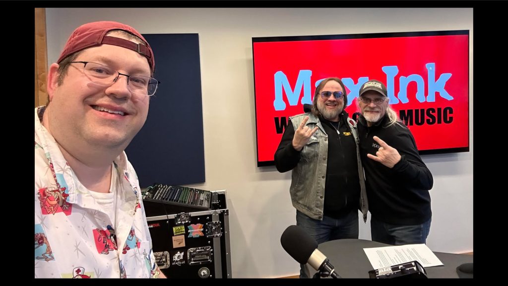 Rob Roberts, Brad Van, Rökker