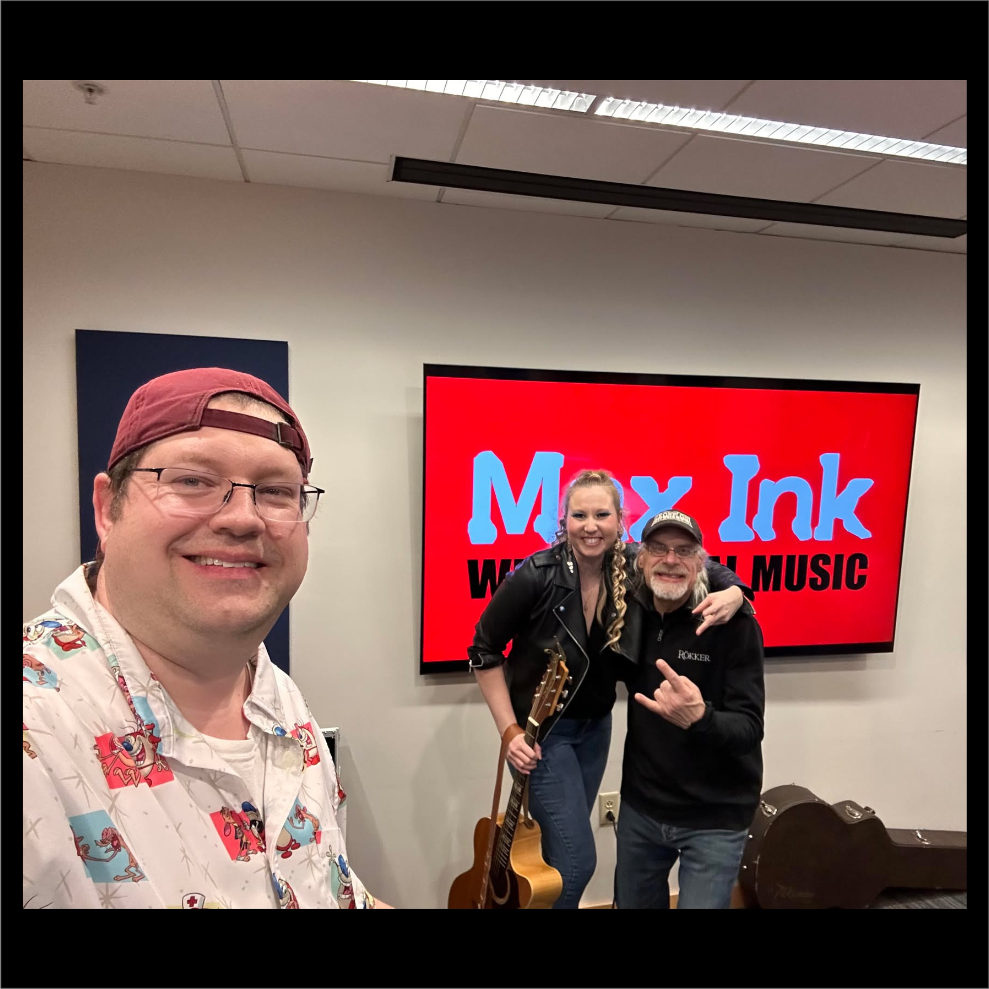 Lo Marie is Live in the Lair on Max Ink Radio
