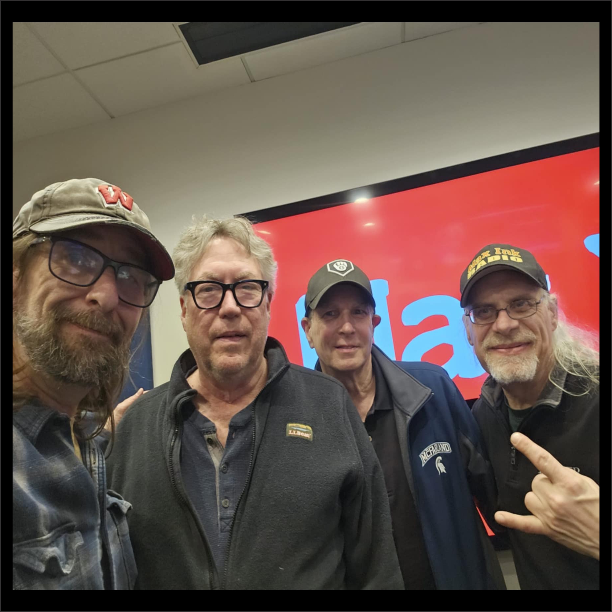 Max Ink Radio