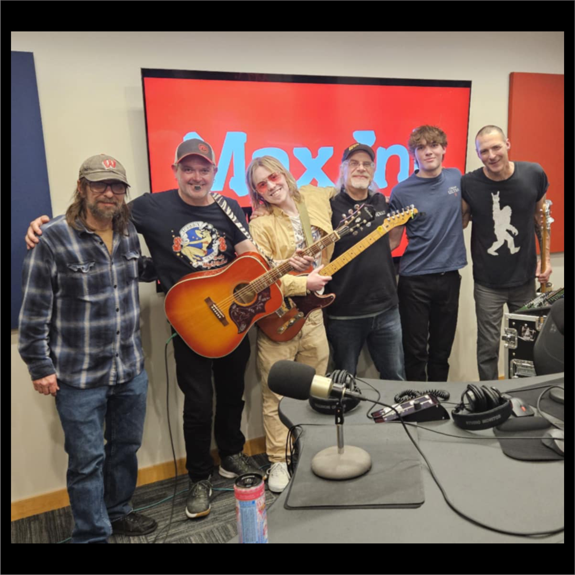 Power Take Off initiated, seatbelts tightened at Max Ink Radio