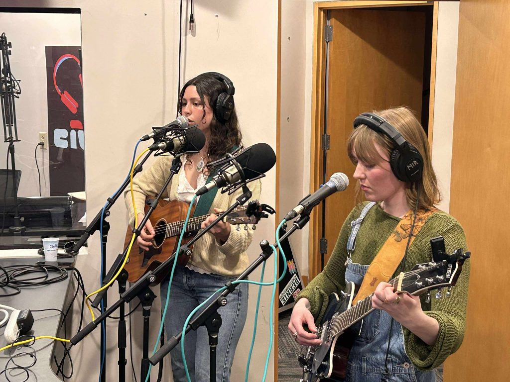 Emma O'Shea and Kate Ruland of The Spine Stealers on Max Ink Radio