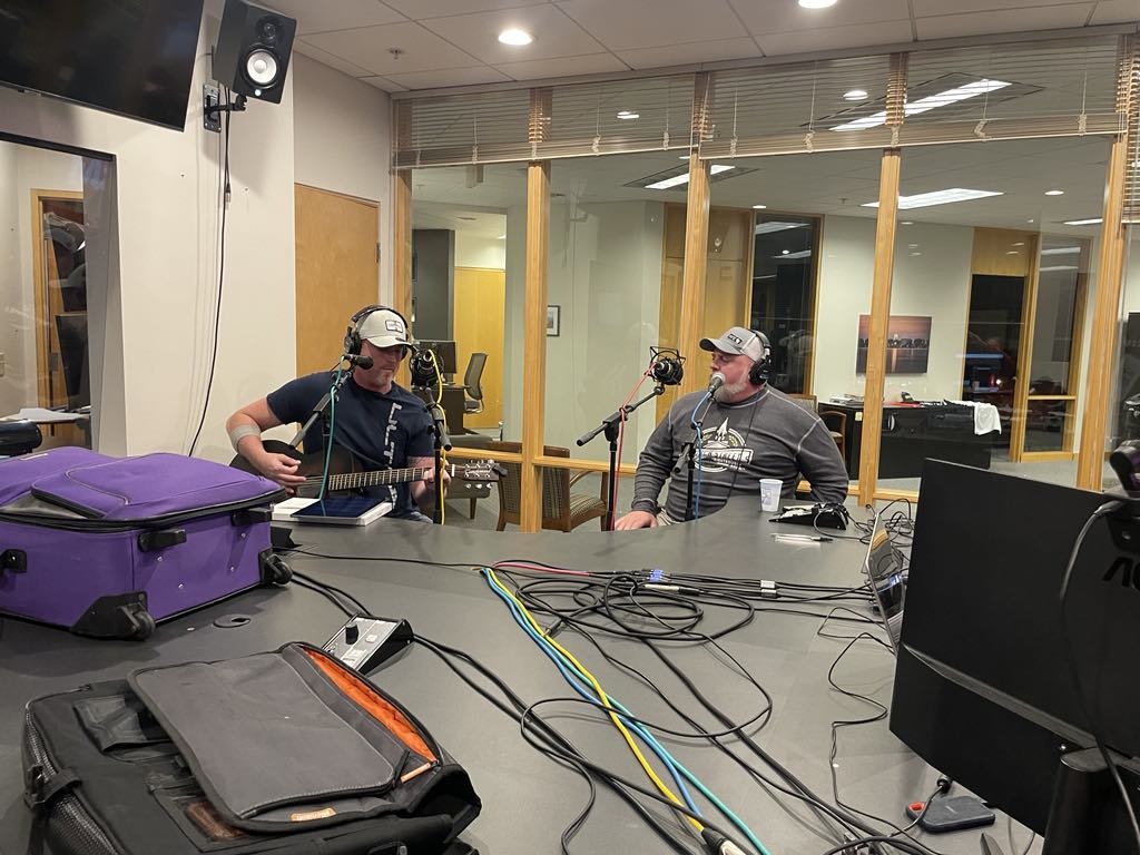 Lousy Nuncio is Live in the Lair (Jage Nichols & Jon Schliesmann)