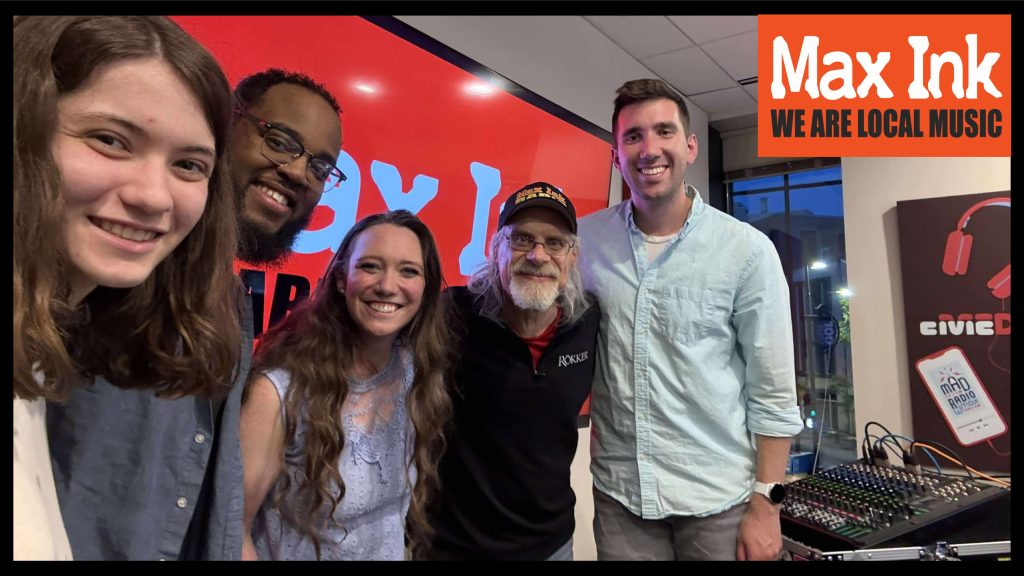 David Smith Jr., Annie Oakley, Rökker, TJ Jungbluth