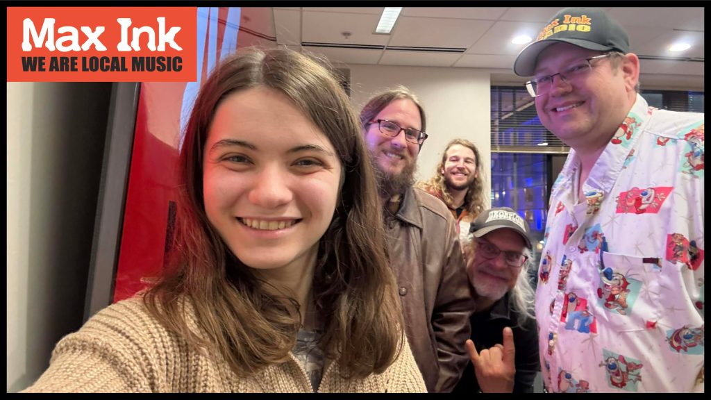 Jane Lowy, Andrew, Mark, Rökker, Rob Roberts