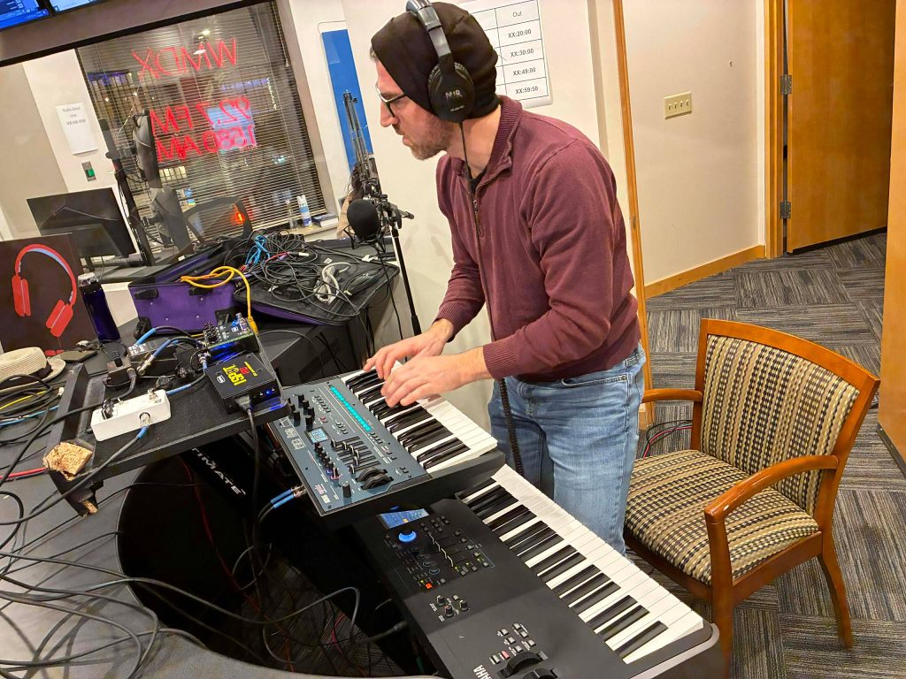 Lakewaves Trio's Graham Marlowe on Max Ink Radio