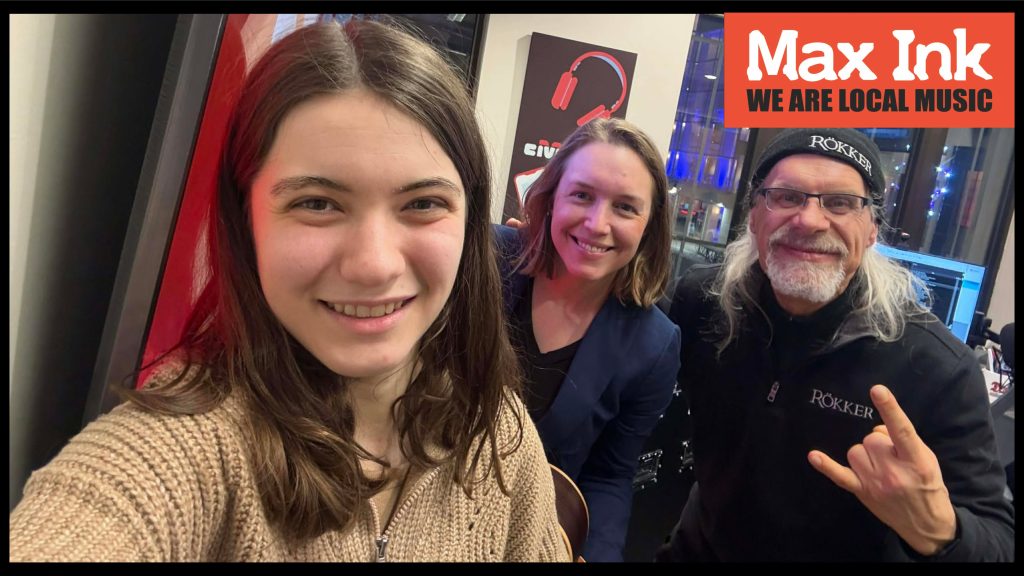 Jane, Whitney Mann, Rökker