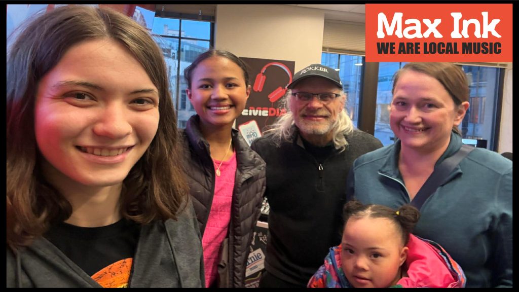 Jane, Cece, Rökker, Genya,and daughter