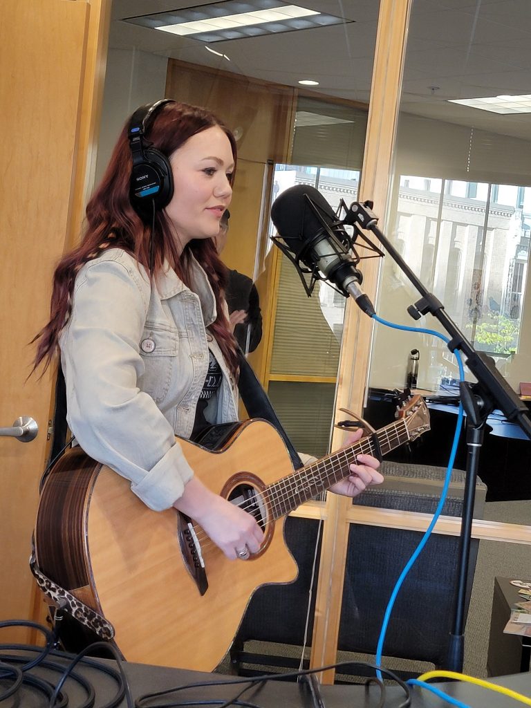 Mac O'Brien performing Addicted To Pain on Max Ink Radio