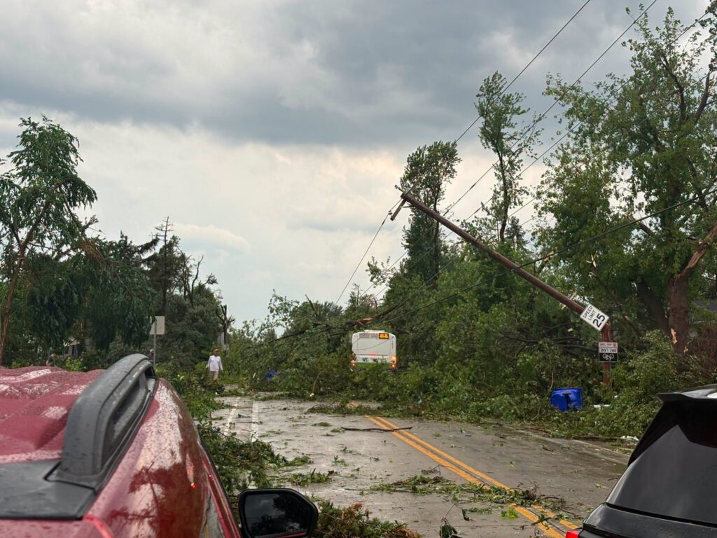 Powerful tornado hits Appleton-Menasha area - WRCO - Richland Center