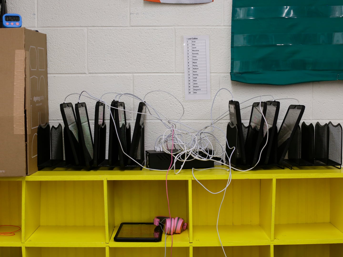 American Psychological Association calls for higher ed tech standards, not screen bans in new report - 100.9 WRCO